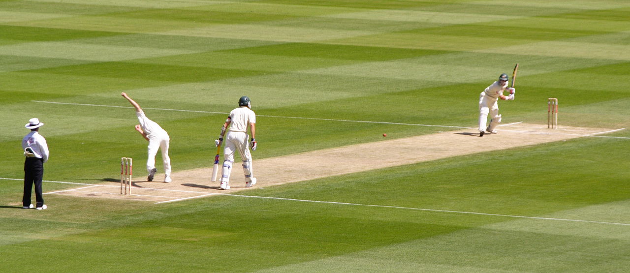 Michael Hussey plays a delivery from Shaun Pollock in the Boxing Day Test at Melbourne, 2005.